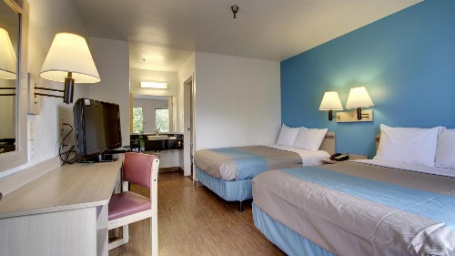 Motel 6-Des Moines, IA - North image 1
