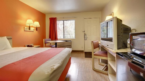 Motel 6-Des Moines, IA - North image 13