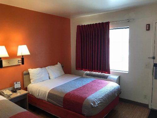 Motel 6-Des Moines, IA - North image 38