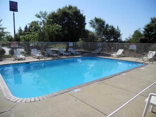 Motel 6-Des Moines, IA - North image 5